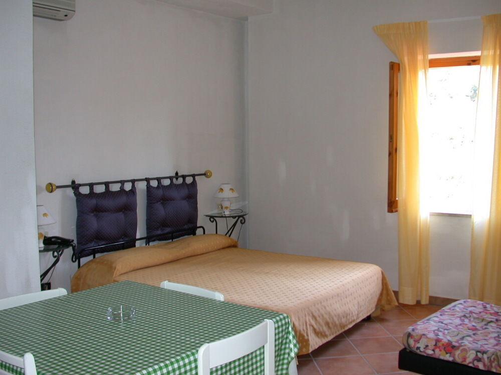 Residence Hotel Eden 팔리누로 외부 사진