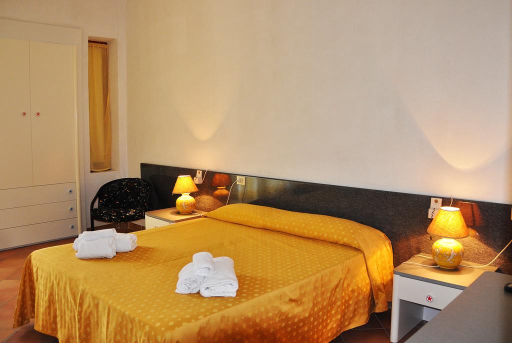 Residence Hotel Eden 팔리누로 외부 사진