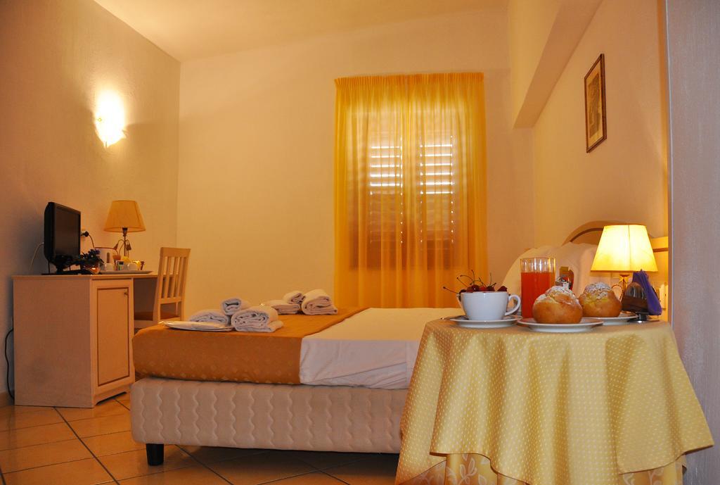 Residence Hotel Eden 팔리누로 외부 사진