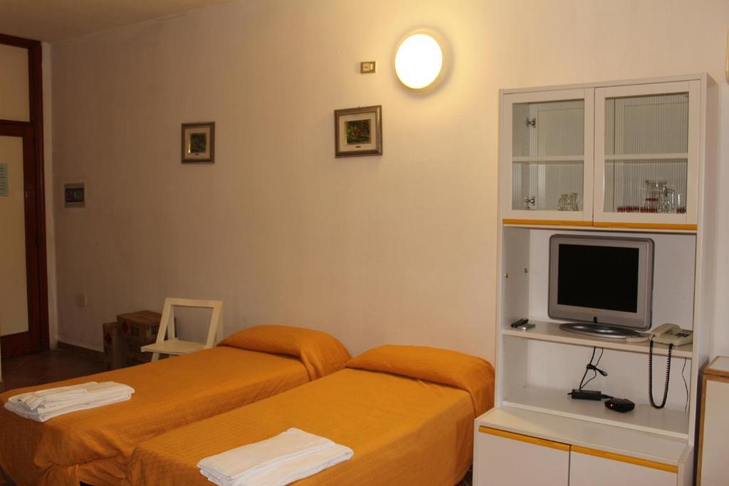 Residence Hotel Eden 팔리누로 외부 사진